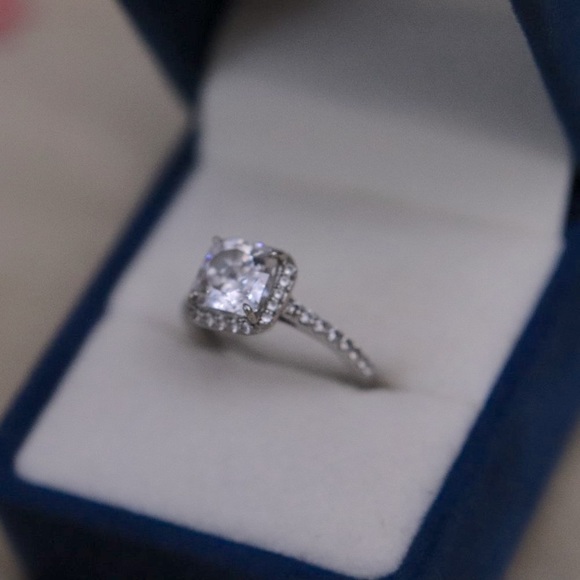 Sterling Silver 925 Cubic Zirconia Halo Ring - Size 6.75 - Picture 7 of 11